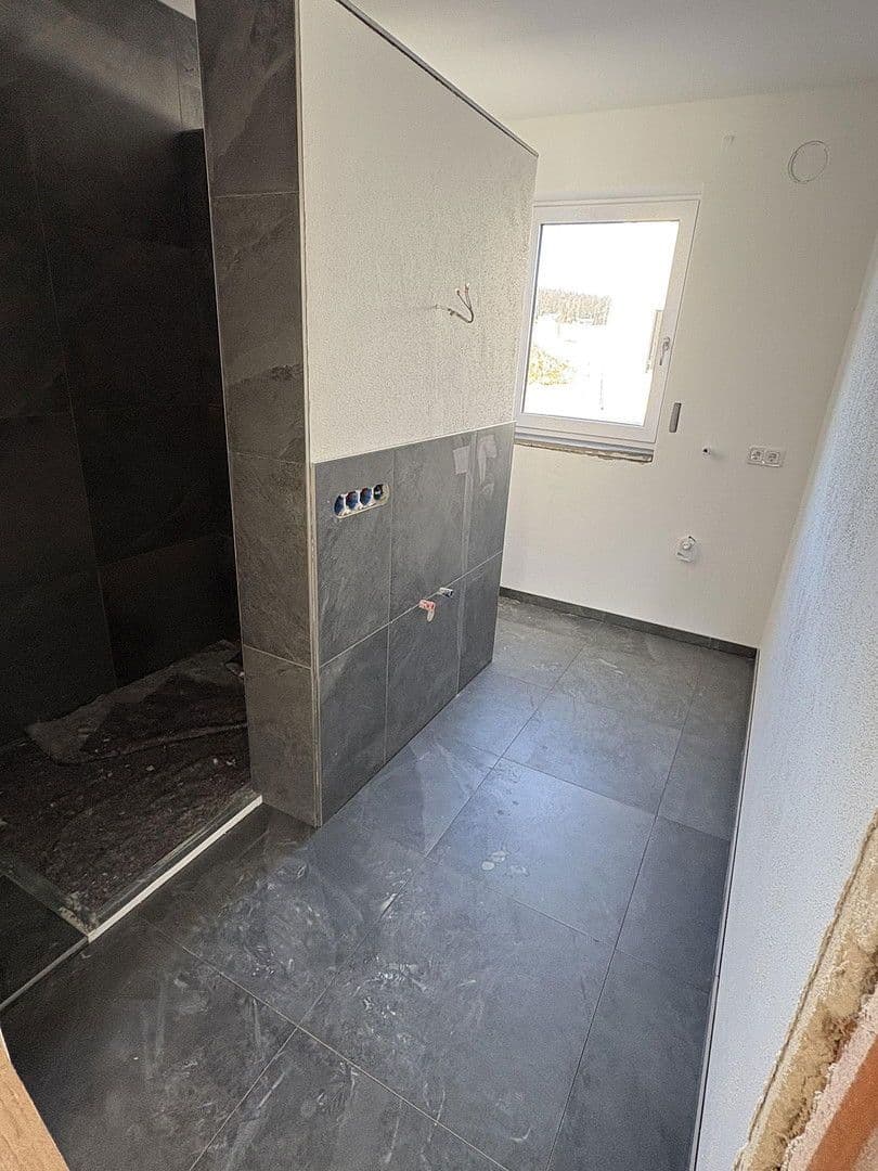 Prenájom bytu 3-izbový 93 m², Kirchroth, Bavorsko Prenájom bytu 3-izbový 93 m², Kirchroth, Bavorsko