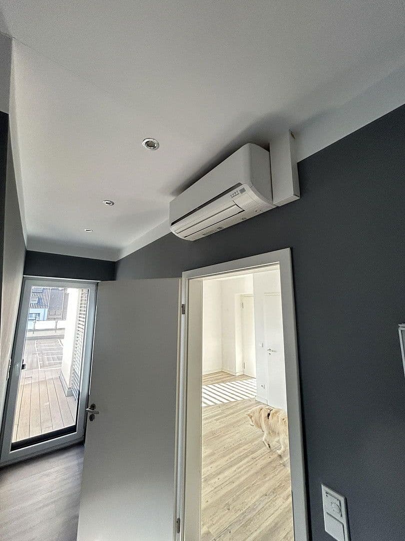 Prenájom bytu 5-izbový 226 m², Lambertusstr.36, Troisdorf, Severné Porýnie - Westfálsko Prenájom bytu 5-izbový 226 m², Lambertusstr.36, Troisdorf, Severné Porýnie - Westfálsko