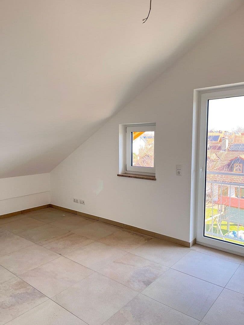 Prenájom domu 174 m², pozemek 100 m², Schloßstraße 43, Egmating, Bavorsko Prenájom domu 174 m², pozemek 100 m², Schloßstraße 43, Egmating, Bavorsko