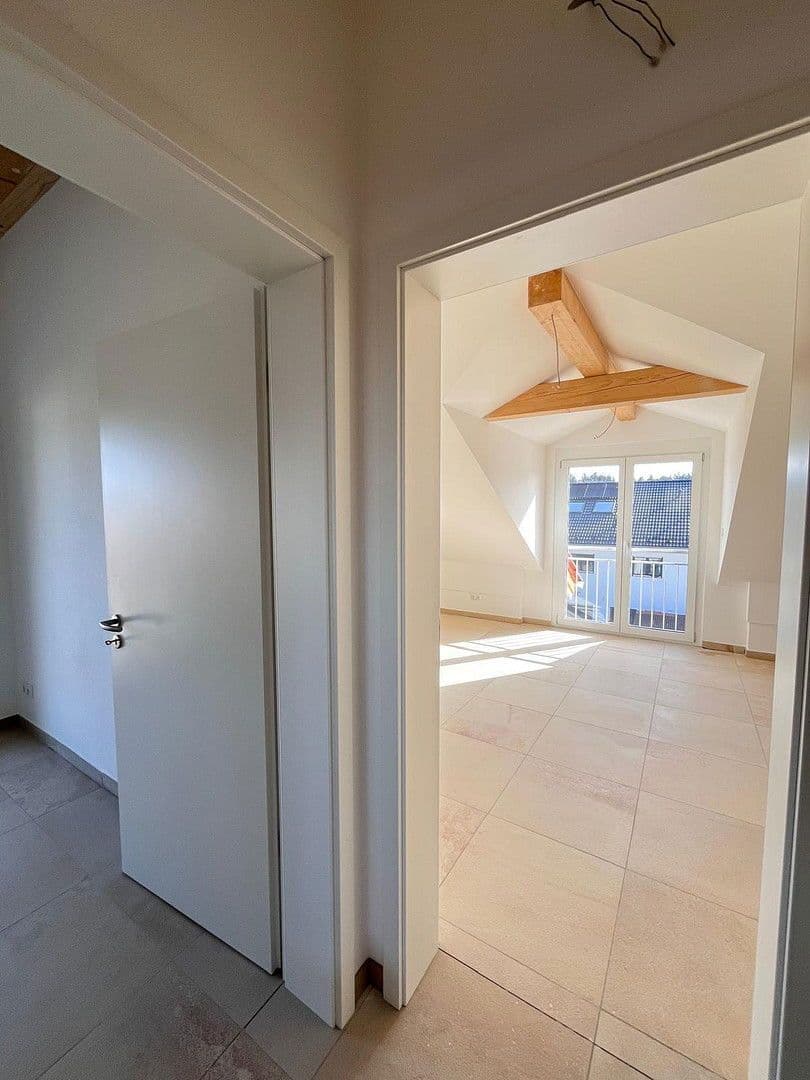 Prenájom domu 174 m², pozemek 100 m², Schloßstraße 43, Egmating, Bavorsko Prenájom domu 174 m², pozemek 100 m², Schloßstraße 43, Egmating, Bavorsko