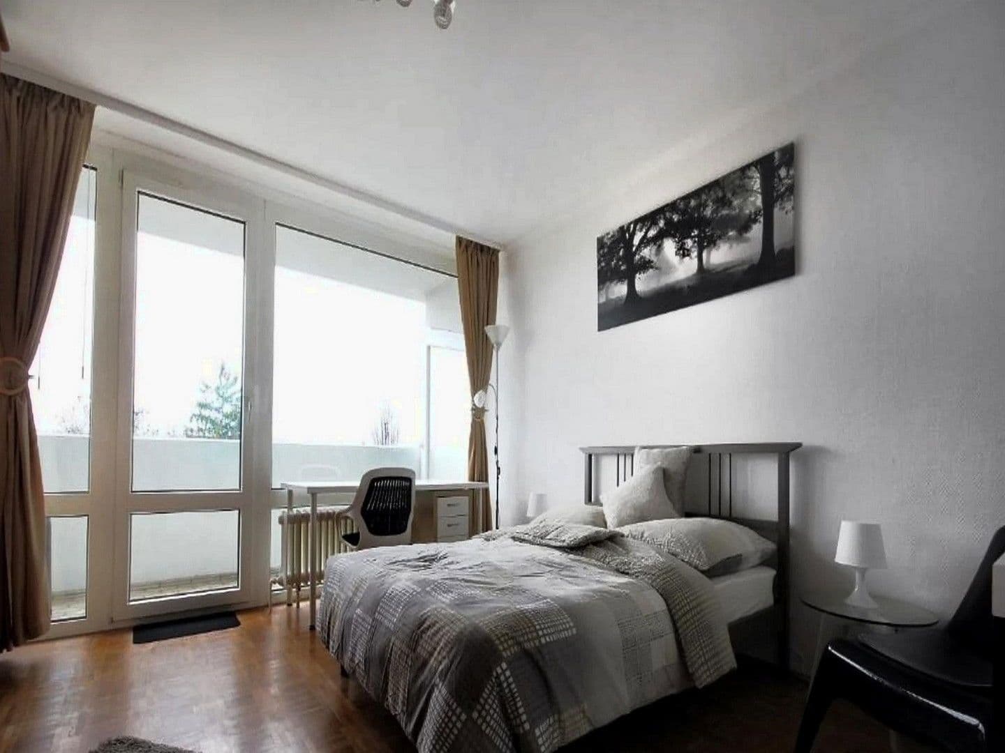 Prenájom bytu 2-izbový 70 m², Offenbach am Main, Hesensko Prenájom bytu 2-izbový 70 m², Offenbach am Main, Hesensko