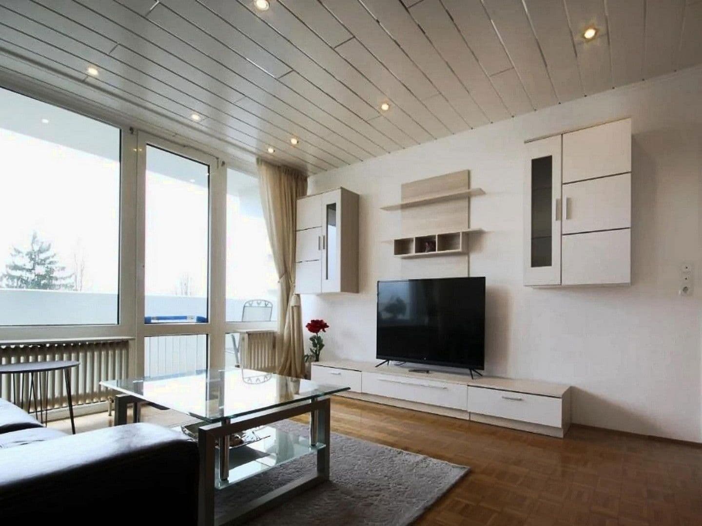 Prenájom bytu 2-izbový 70 m², Offenbach am Main, Hesensko Prenájom bytu 2-izbový 70 m², Offenbach am Main, Hesensko