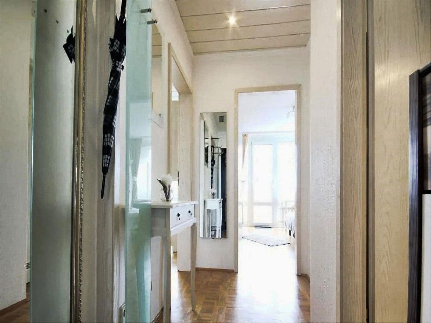 Prenájom bytu 2-izbový 70 m², Offenbach am Main, Hesensko Prenájom bytu 2-izbový 70 m², Offenbach am Main, Hesensko