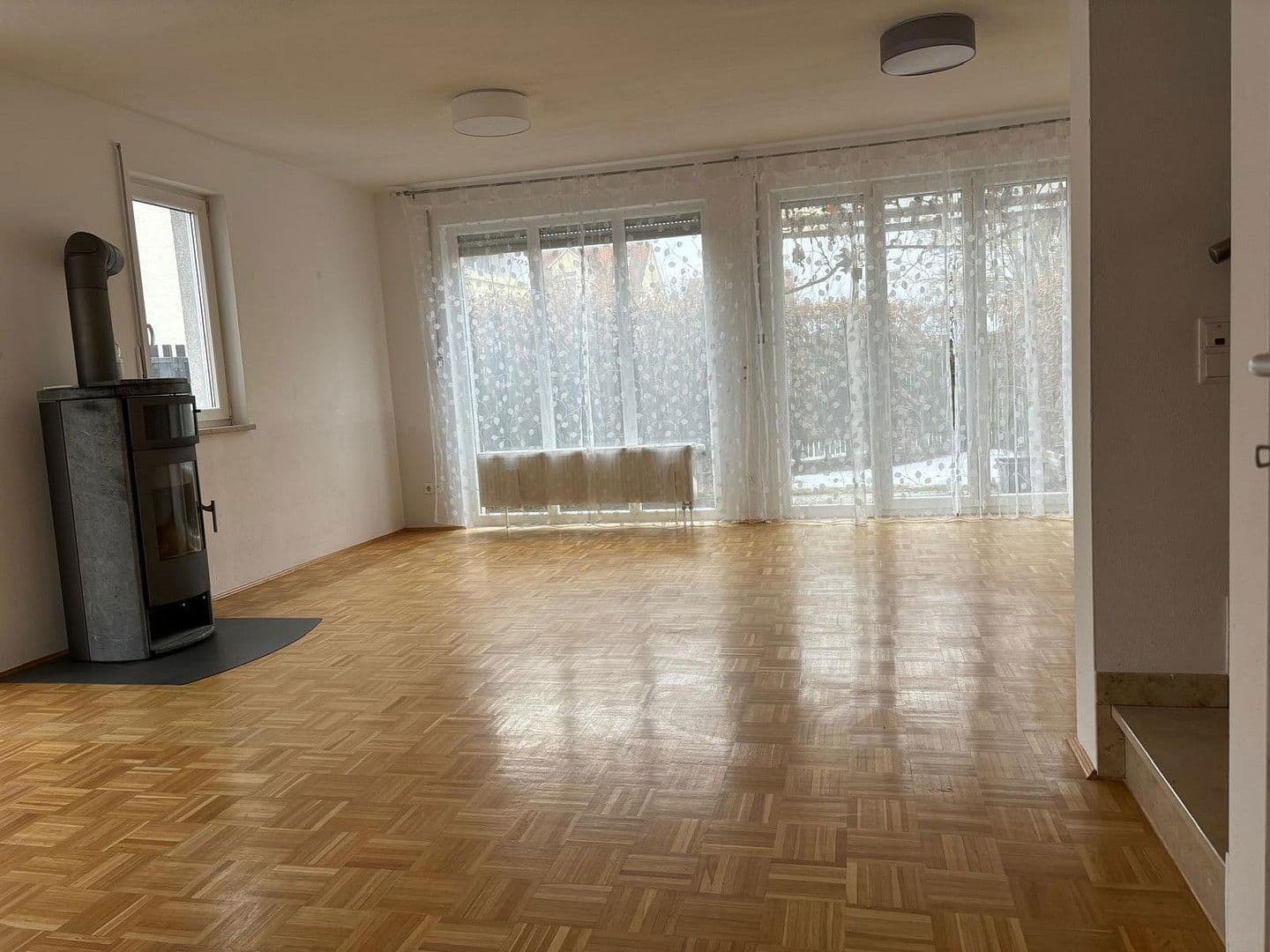 Predaj domu 140 m², pozemek 194 m², Regensburg, Bavorsko Predaj domu 140 m², pozemek 194 m², Regensburg, Bavorsko