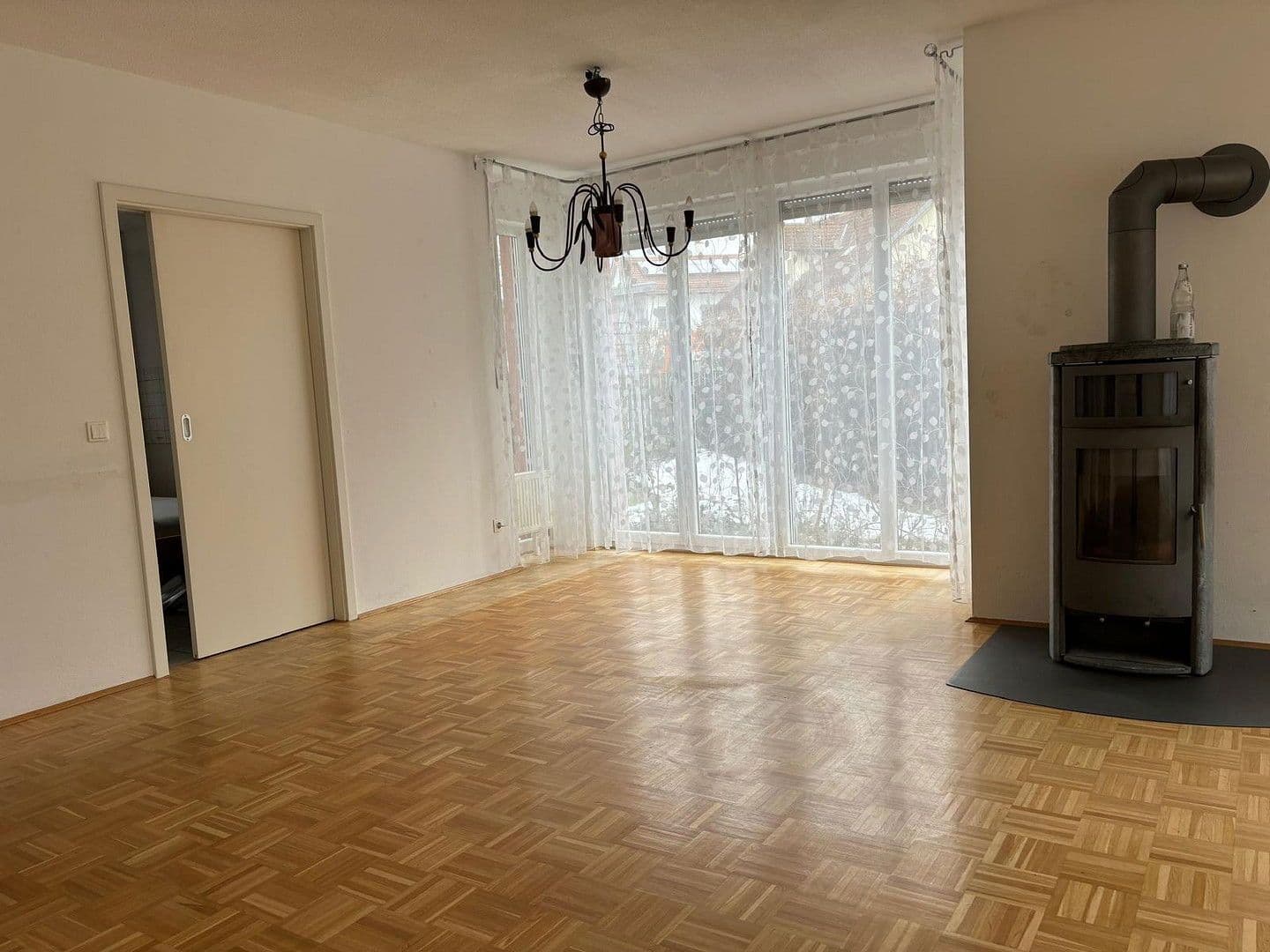 Predaj domu 140 m², pozemek 194 m², Regensburg, Bavorsko Predaj domu 140 m², pozemek 194 m², Regensburg, Bavorsko