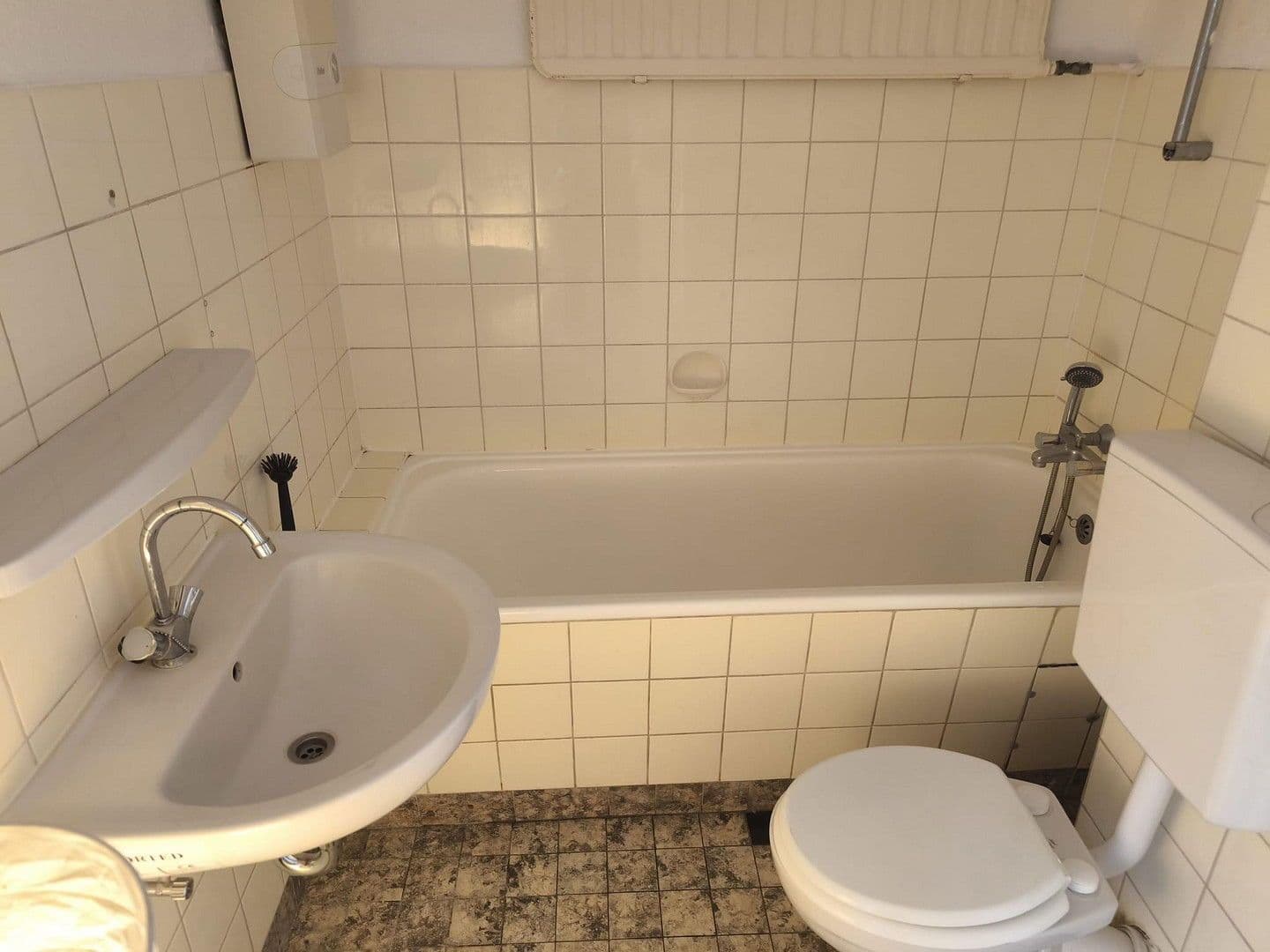 Prenájom bytu 1-izbový 30 m², Düsseldorf, Severné Porýnie - Westfálsko Prenájom bytu 1-izbový 30 m², Düsseldorf, Severné Porýnie - Westfálsko