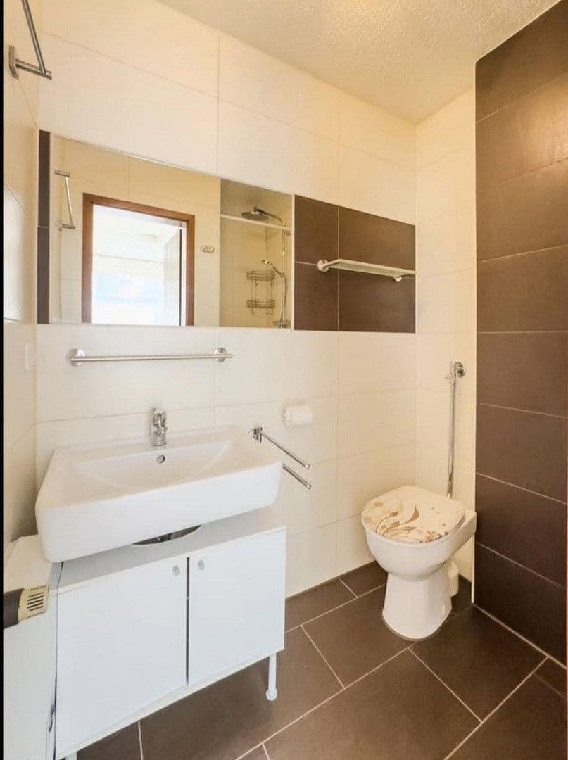 Predaj domu 90 m², pozemek 50 m², Nürnberg, Bavorsko Predaj domu 90 m², pozemek 50 m², Nürnberg, Bavorsko