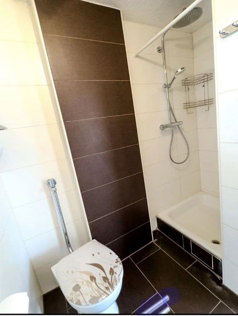 Predaj domu 90 m², pozemek 50 m², Nürnberg, Bavorsko Predaj domu 90 m², pozemek 50 m², Nürnberg, Bavorsko