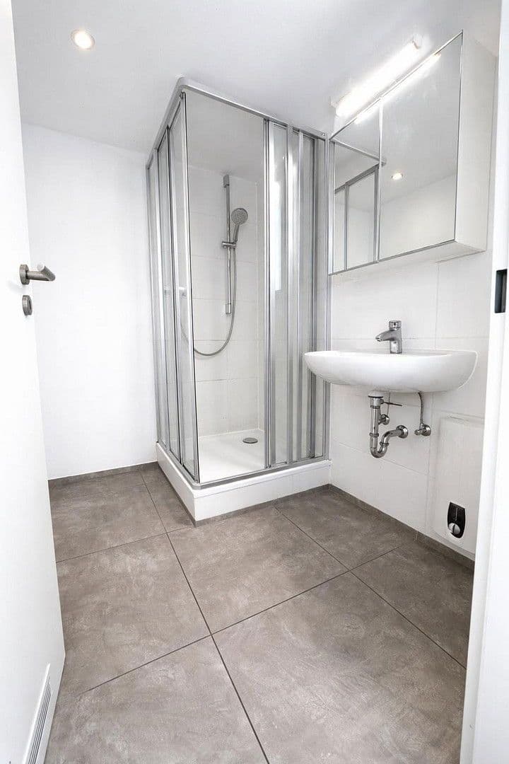 Predaj bytu 2-izbový 70 m², Düsseldorf, Severné Porýnie - Westfálsko Predaj bytu 2-izbový 70 m², Düsseldorf, Severné Porýnie - Westfálsko