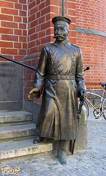 Prenájom bytu 2-izbový 59 m², Ostendorfstraße 37, Berlin, Berlín Prenájom bytu 2-izbový 59 m², Ostendorfstraße 37, Berlin, Berlín