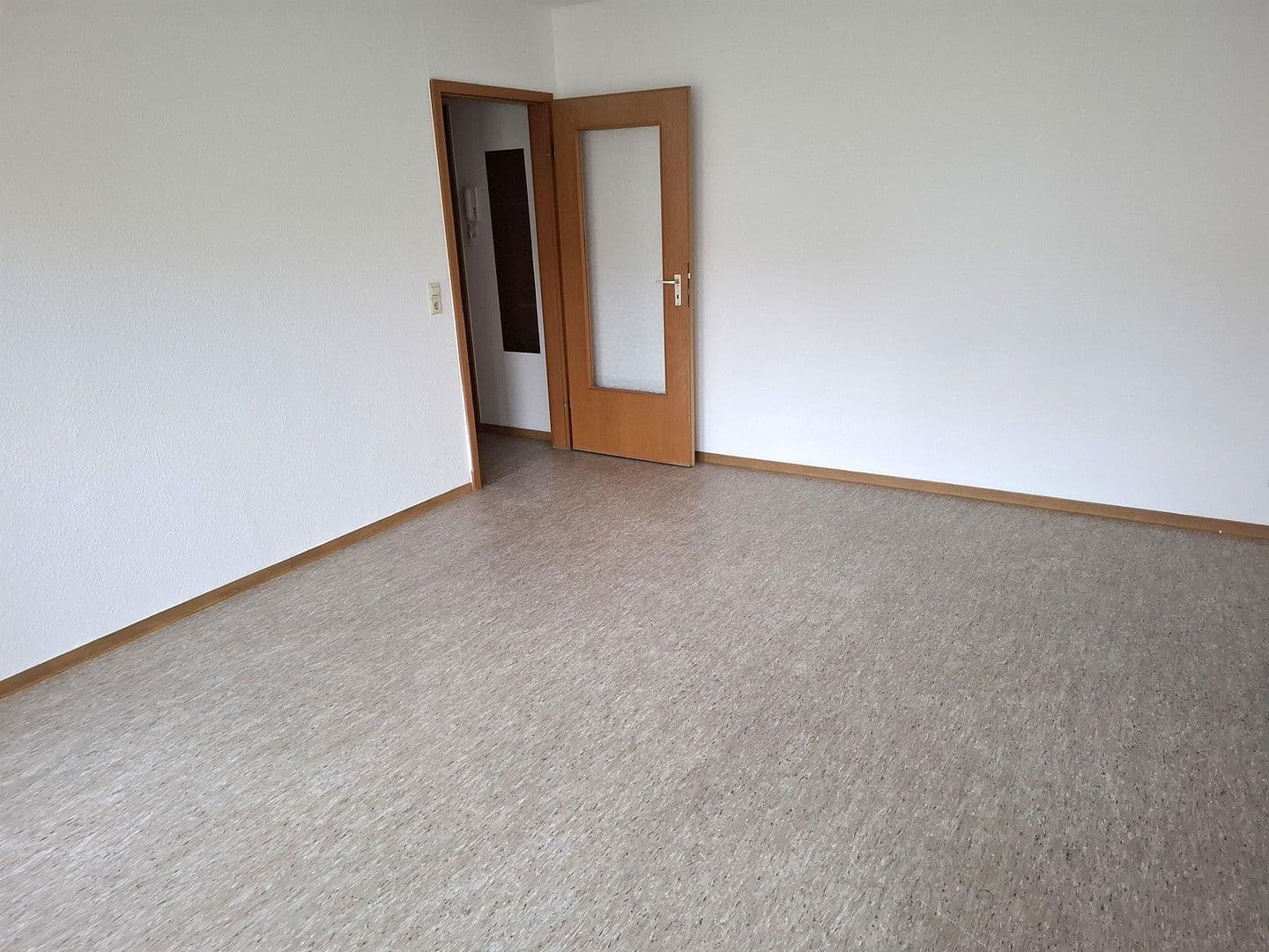 Prenájom bytu 1-izbový 30 m², Hirschstr. 36, Karlsruhe, Bádensko-Wurttembersko Prenájom bytu 1-izbový 30 m², Hirschstr. 36, Karlsruhe, Bádensko-Wurttembersko