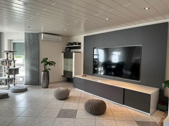 Prenájom domu 298 m², pozemek 518 m², Wallertheim, Porýnie-Falcko Prenájom domu 298 m², pozemek 518 m², Wallertheim, Porýnie-Falcko