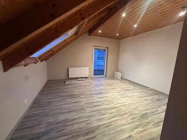 Prenájom domu 298 m², pozemek 518 m², Wallertheim, Porýnie-Falcko Prenájom domu 298 m², pozemek 518 m², Wallertheim, Porýnie-Falcko