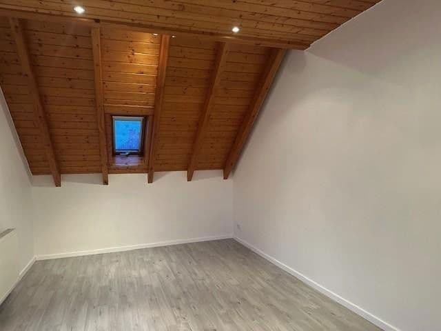 Prenájom domu 298 m², pozemek 518 m², Wallertheim, Porýnie-Falcko Prenájom domu 298 m², pozemek 518 m², Wallertheim, Porýnie-Falcko