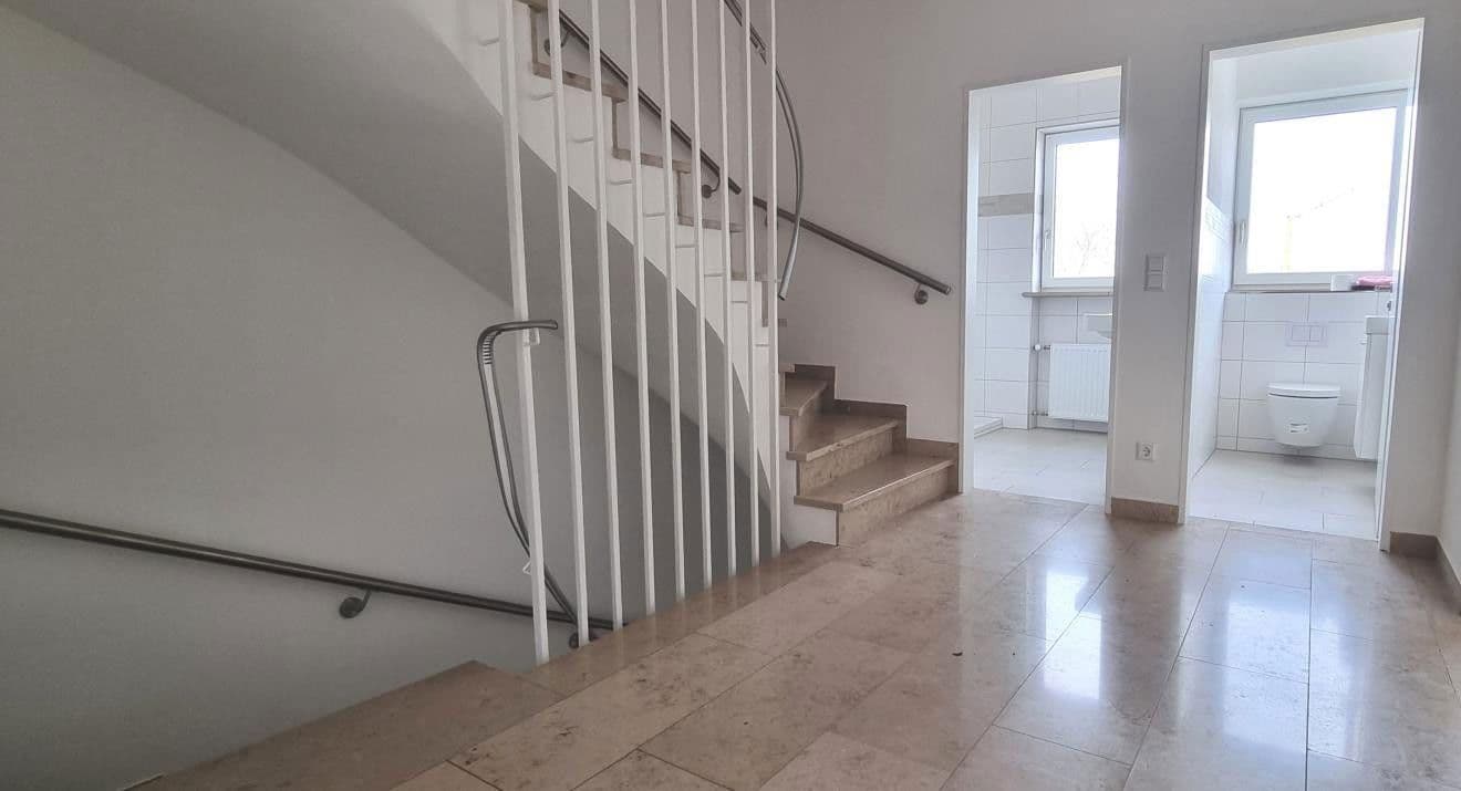 Predaj domu 218 m², pozemek 450 m², Günzburg, Bavorsko Predaj domu 218 m², pozemek 450 m², Günzburg, Bavorsko