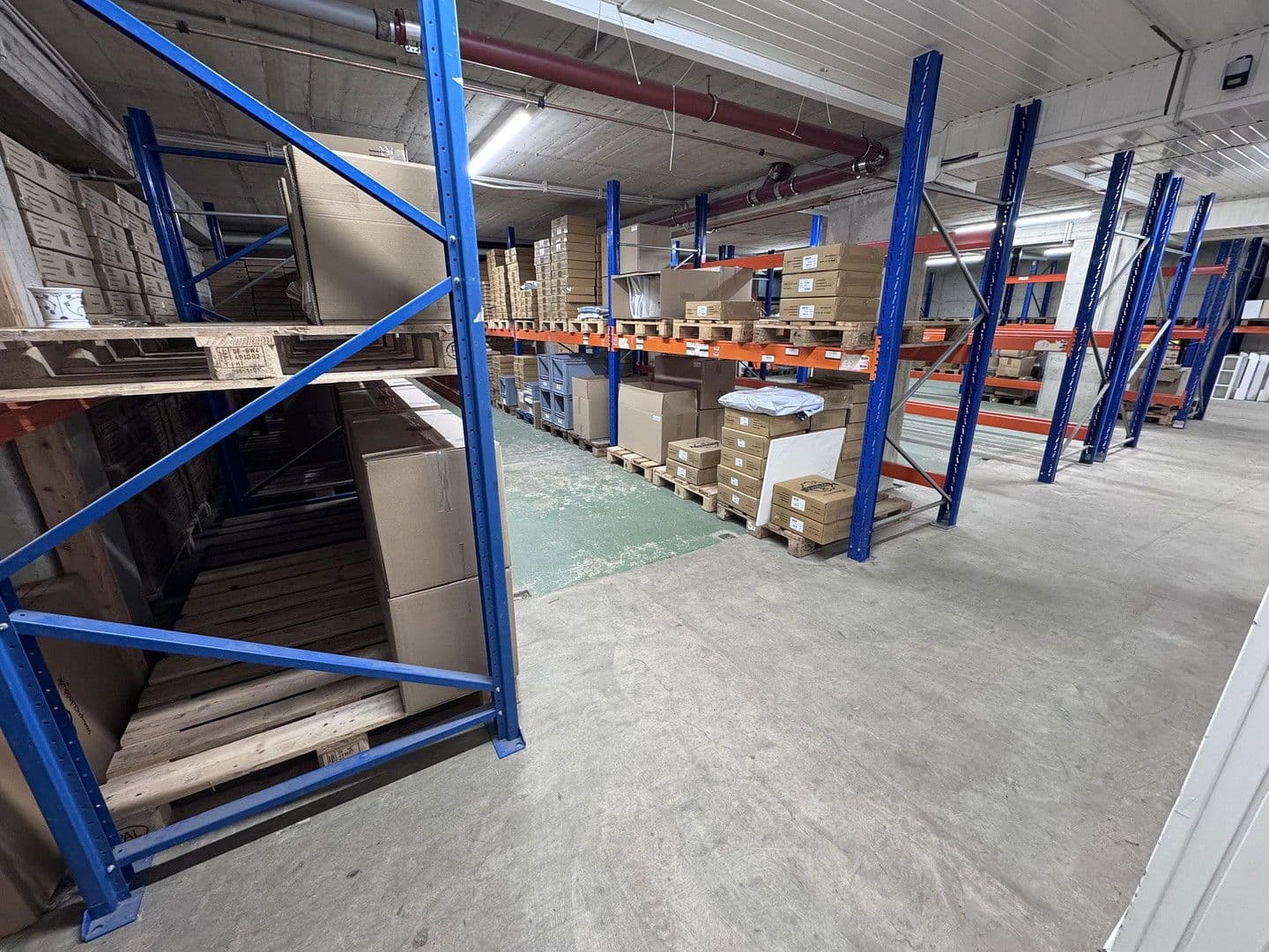 Prenájom nebytového priestoru 380 m², Humboldtstraße, 9-11, Neunkirchen-Seelscheid, Severné Porýnie - Westfálsko Prenájom nebytového priestoru 380 m², Humboldtstraße, 9-11, Neunkirchen-Seelscheid, Severné Porýnie - Westfálsko