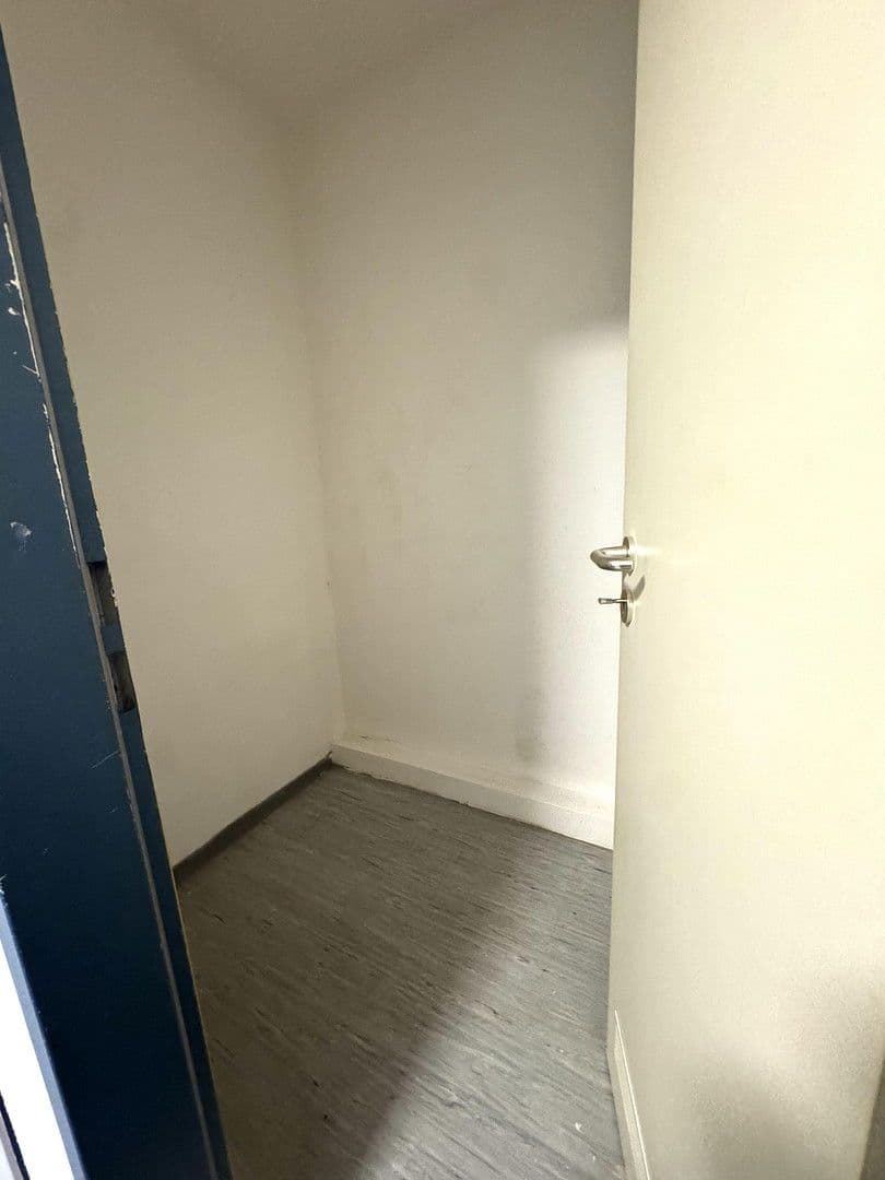 Prenájom bytu 1-izbový 33 m², Bielefeld, Severné Porýnie - Westfálsko Prenájom bytu 1-izbový 33 m², Bielefeld, Severné Porýnie - Westfálsko