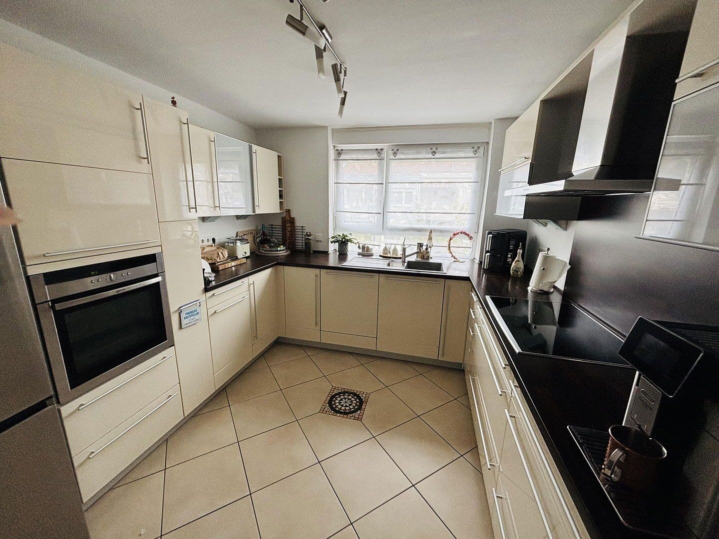 Predaj domu 184 m², pozemek 201 m², Fellbach, Bádensko-Wurttembersko Predaj domu 184 m², pozemek 201 m², Fellbach, Bádensko-Wurttembersko