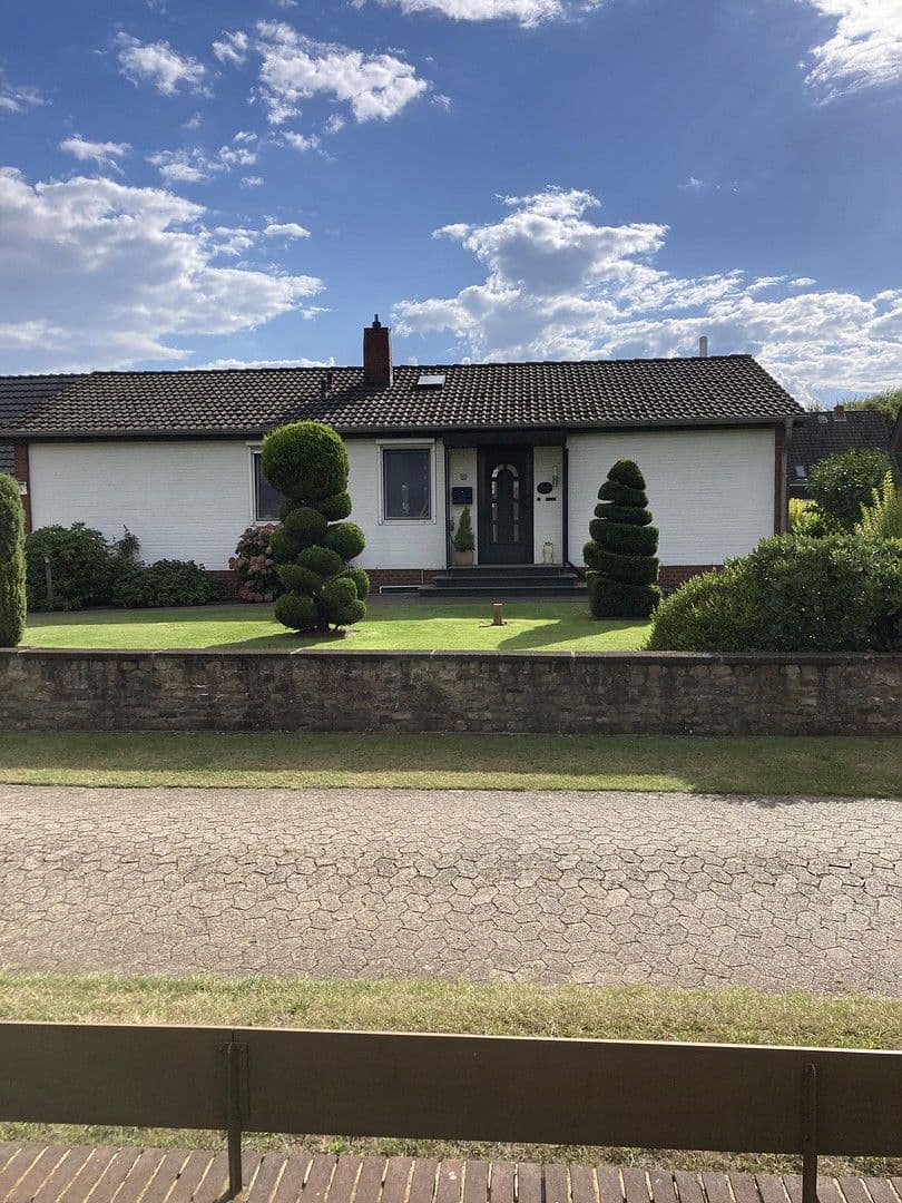 Predaj domu 125 m², pozemek 880 m², Weyhe, Dolné Sasko Predaj domu 125 m², pozemek 880 m², Weyhe, Dolné Sasko