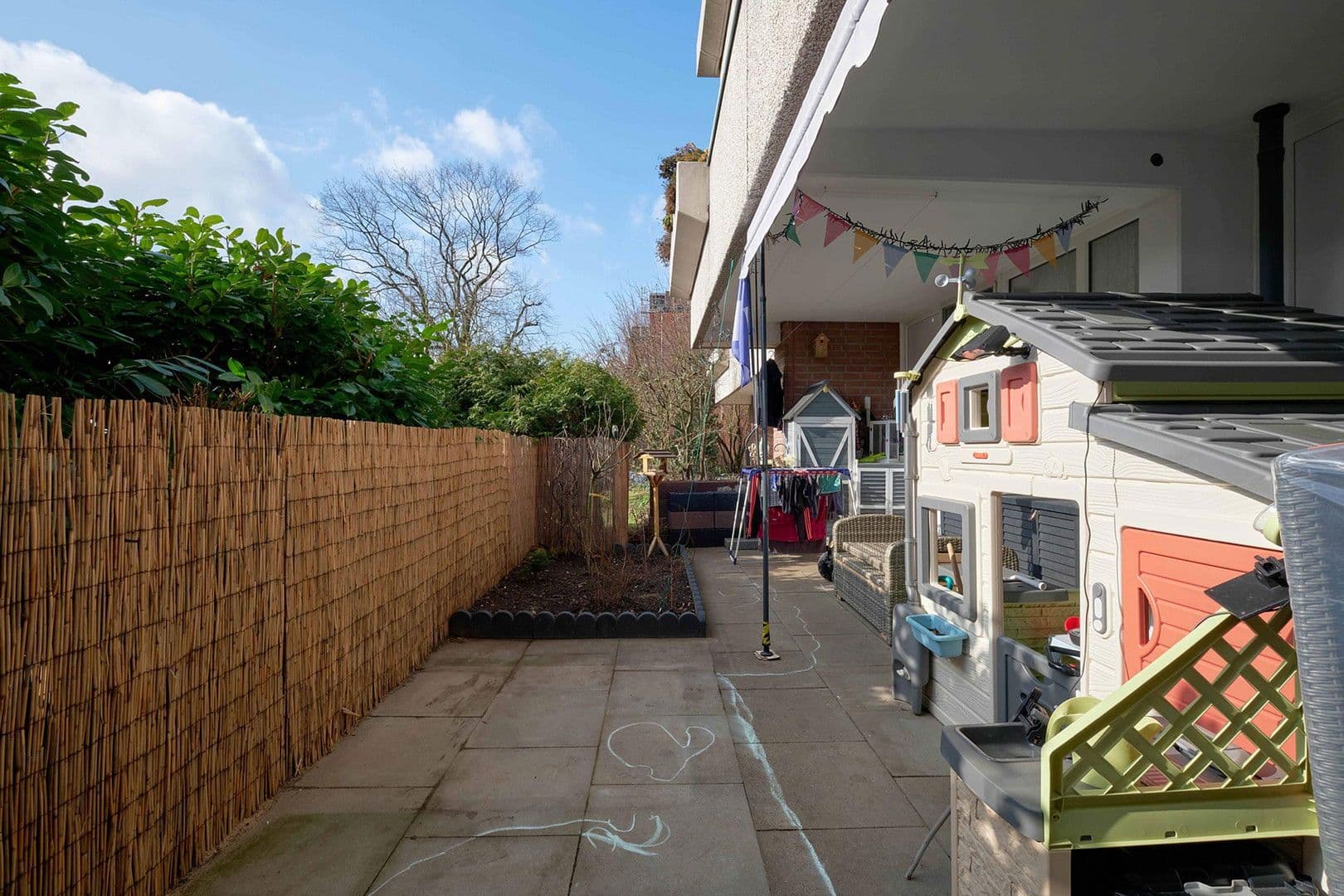 Predaj bytu 3-izbový 85 m², Halstenbek, Šlezvicko-Holštajnsko Predaj bytu 3-izbový 85 m², Halstenbek, Šlezvicko-Holštajnsko