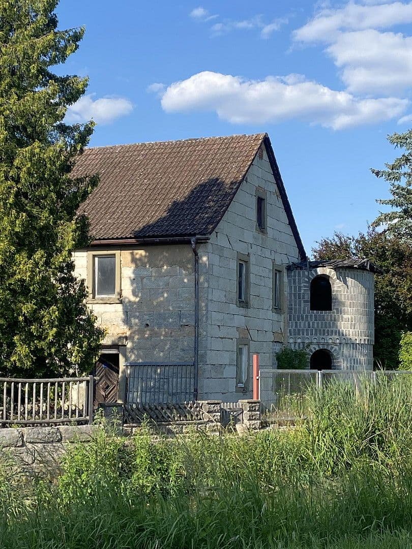 Predaj domu 160 m², pozemek 602 m², Uehlfeld, Bavorsko Predaj domu 160 m², pozemek 602 m², Uehlfeld, Bavorsko