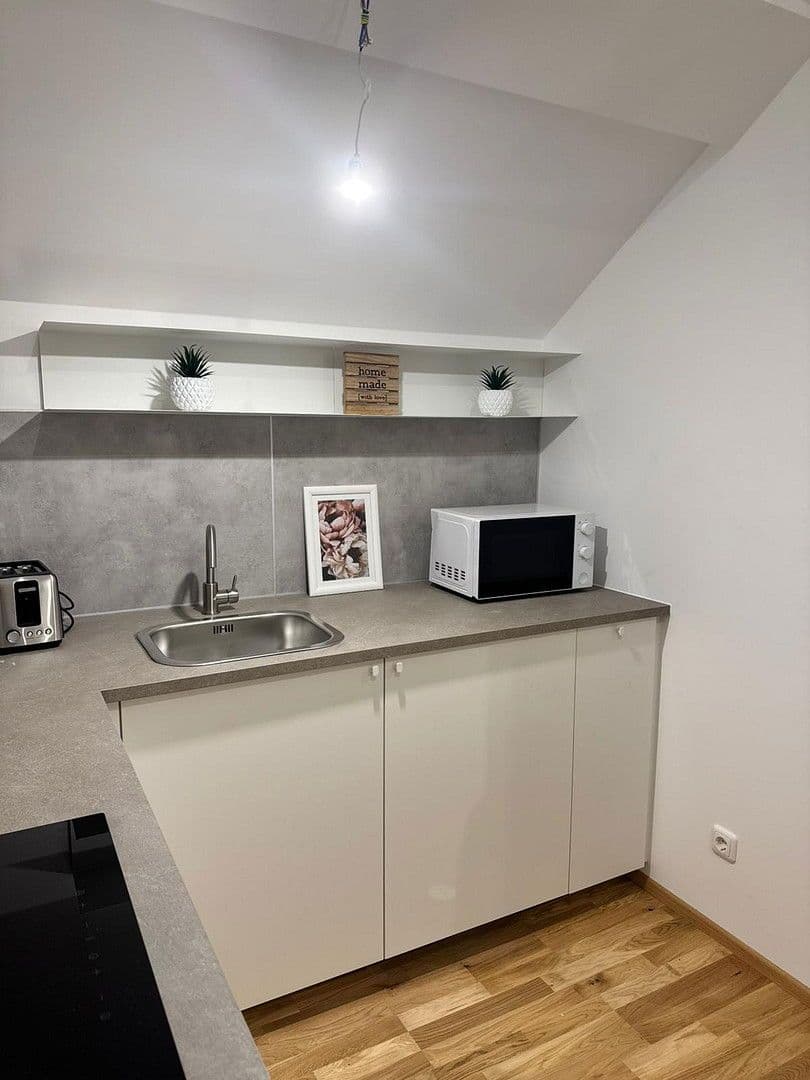 Prenájom bytu 1-izbový 33 m², Schwimmschulstraße 8, Steyr, Horné Rakúsko Prenájom bytu 1-izbový 33 m², Schwimmschulstraße 8, Steyr, Horné Rakúsko