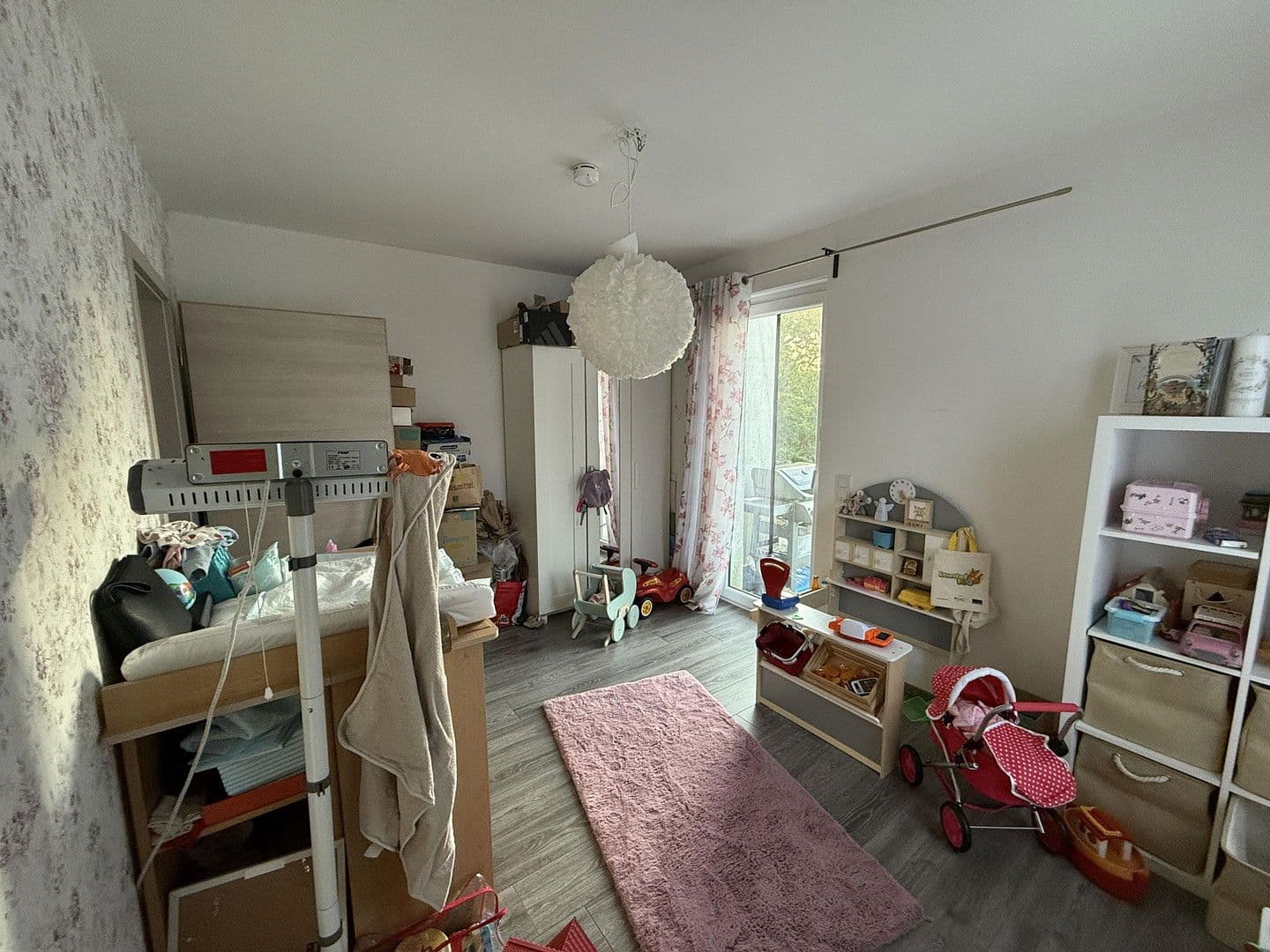 Prenájom bytu 4-izbový 111 m², Sassenburg, Dolné Sasko Prenájom bytu 4-izbový 111 m², Sassenburg, Dolné Sasko