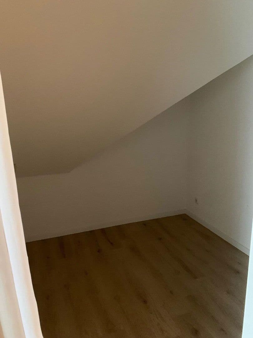 Prenájom bytu 1-izbový 39 m², Johann-Joachim-Kaendler Str. 14, Arnsdorf, Sasko Prenájom bytu 1-izbový 39 m², Johann-Joachim-Kaendler Str. 14, Arnsdorf, Sasko