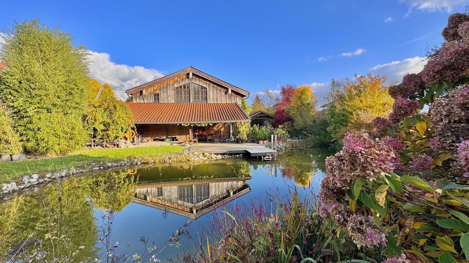 Predaj pozemku 1.862 m², Grosskarolinenfeld, Bavorsko Predaj pozemku 1.862 m², Grosskarolinenfeld, Bavorsko