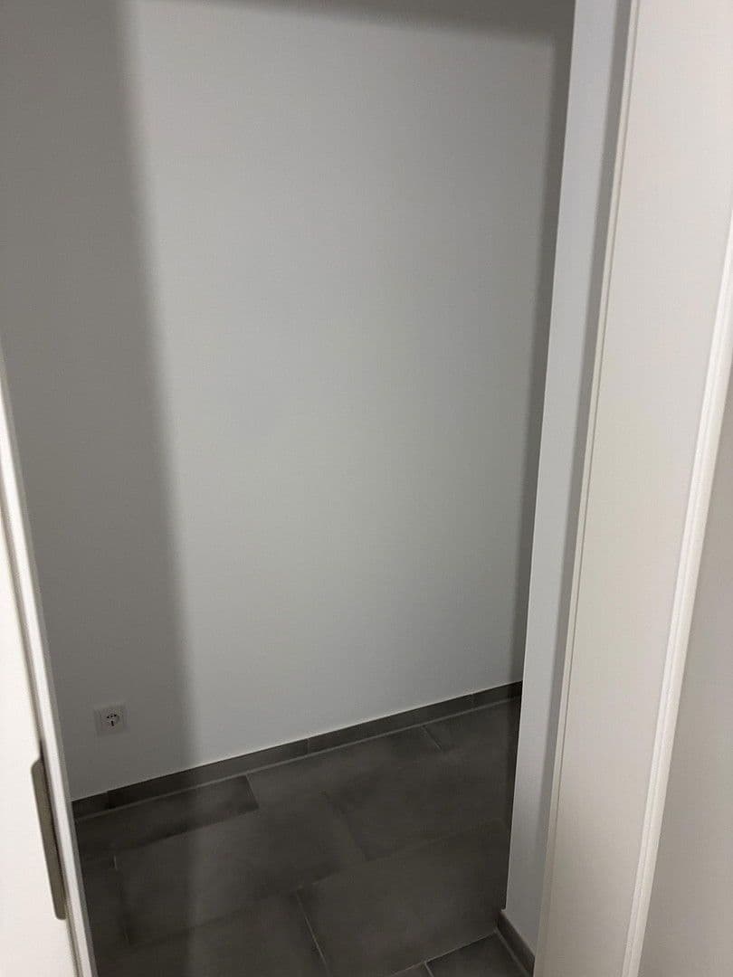 Prenájom bytu 2-izbový 52 m², Locher Straße 21, Solingen, Severné Porýnie - Westfálsko Prenájom bytu 2-izbový 52 m², Locher Straße 21, Solingen, Severné Porýnie - Westfálsko