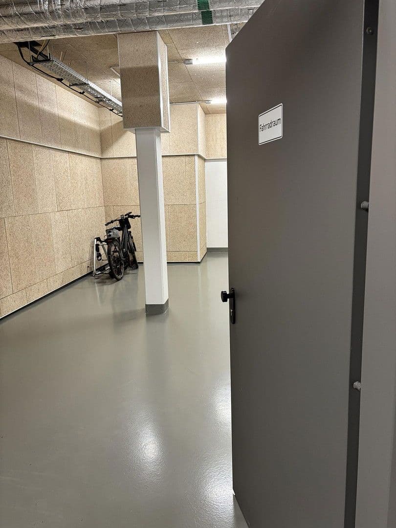 Prenájom bytu 2-izbový 52 m², Locher Straße 21, Solingen, Severné Porýnie - Westfálsko Prenájom bytu 2-izbový 52 m², Locher Straße 21, Solingen, Severné Porýnie - Westfálsko