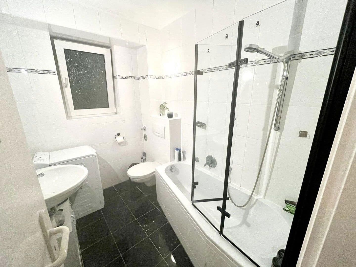 Predaj bytu 2-izbový 55 m², Lindenstraße 47, Düsseldorf, Severné Porýnie - Westfálsko Predaj bytu 2-izbový 55 m², Lindenstraße 47, Düsseldorf, Severné Porýnie - Westfálsko