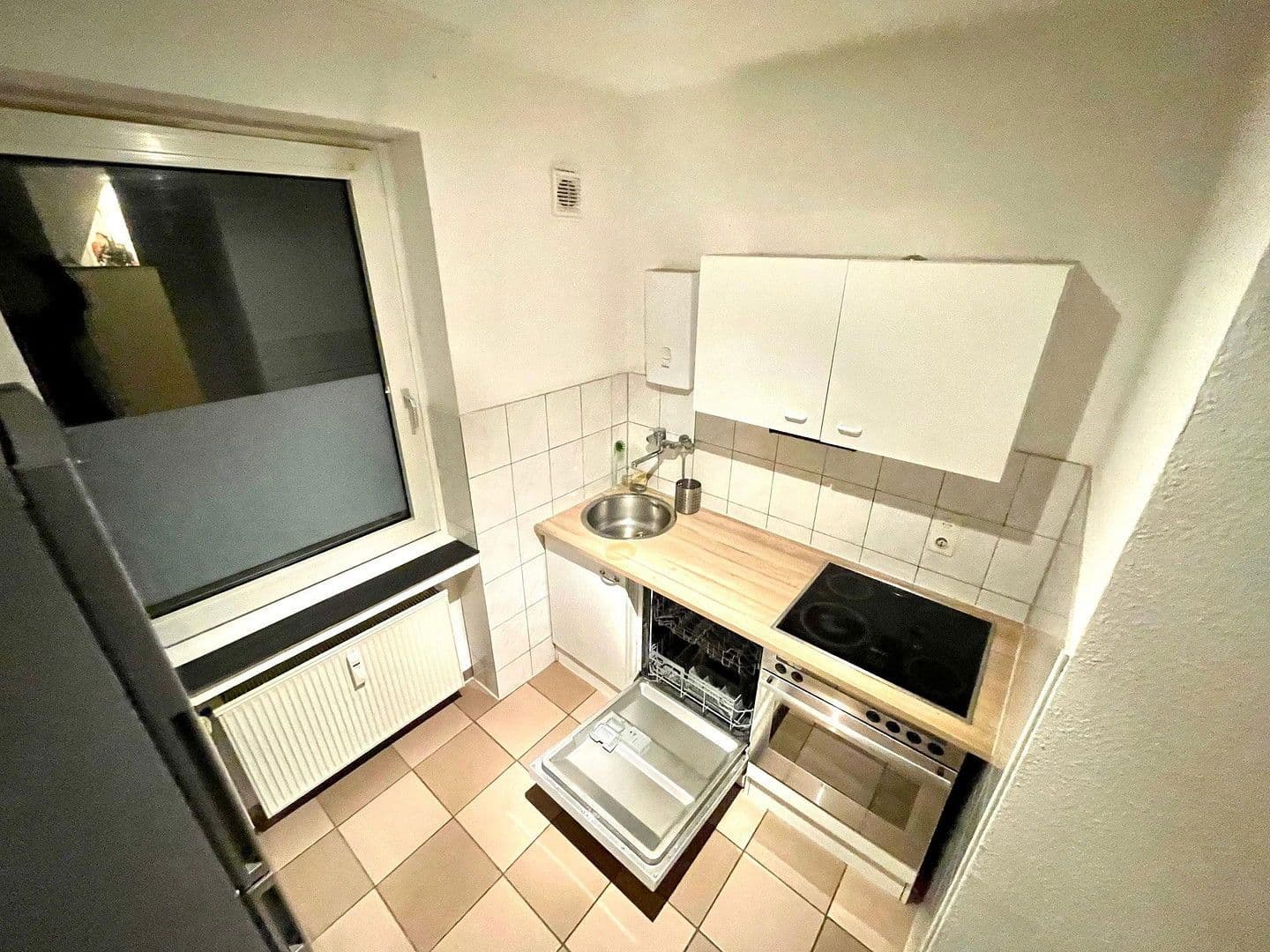 Predaj bytu 2-izbový 55 m², Lindenstraße 47, Düsseldorf, Severné Porýnie - Westfálsko Predaj bytu 2-izbový 55 m², Lindenstraße 47, Düsseldorf, Severné Porýnie - Westfálsko