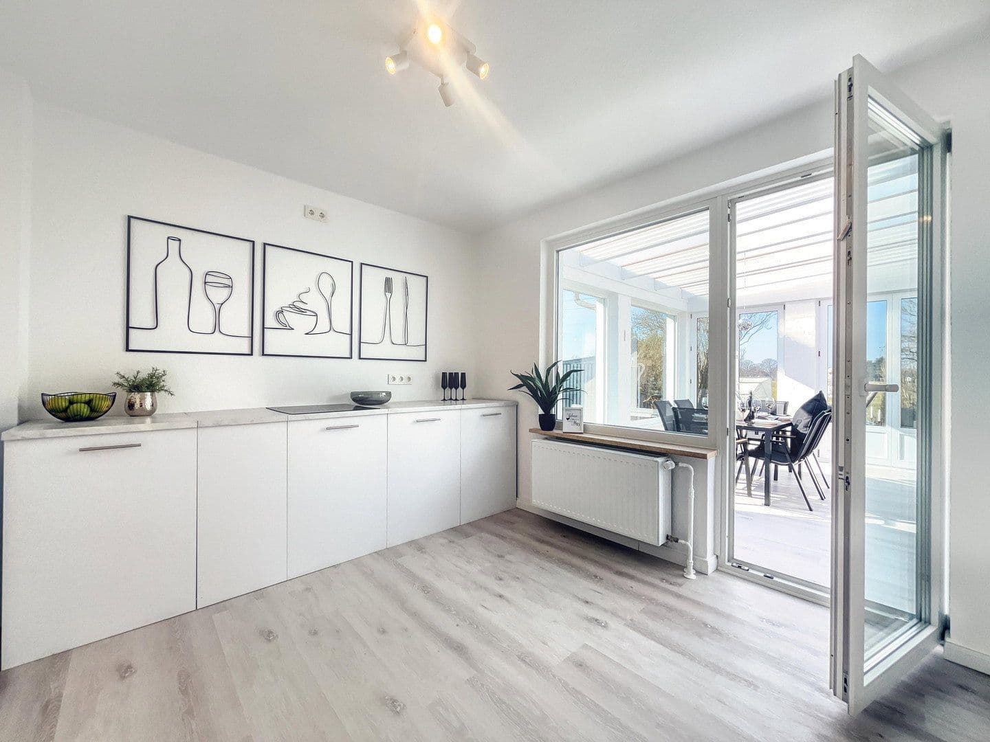 Predaj domu 116 m², pozemek 454 m², Norderstedt, Šlezvicko-Holštajnsko Predaj domu 116 m², pozemek 454 m², Norderstedt, Šlezvicko-Holštajnsko