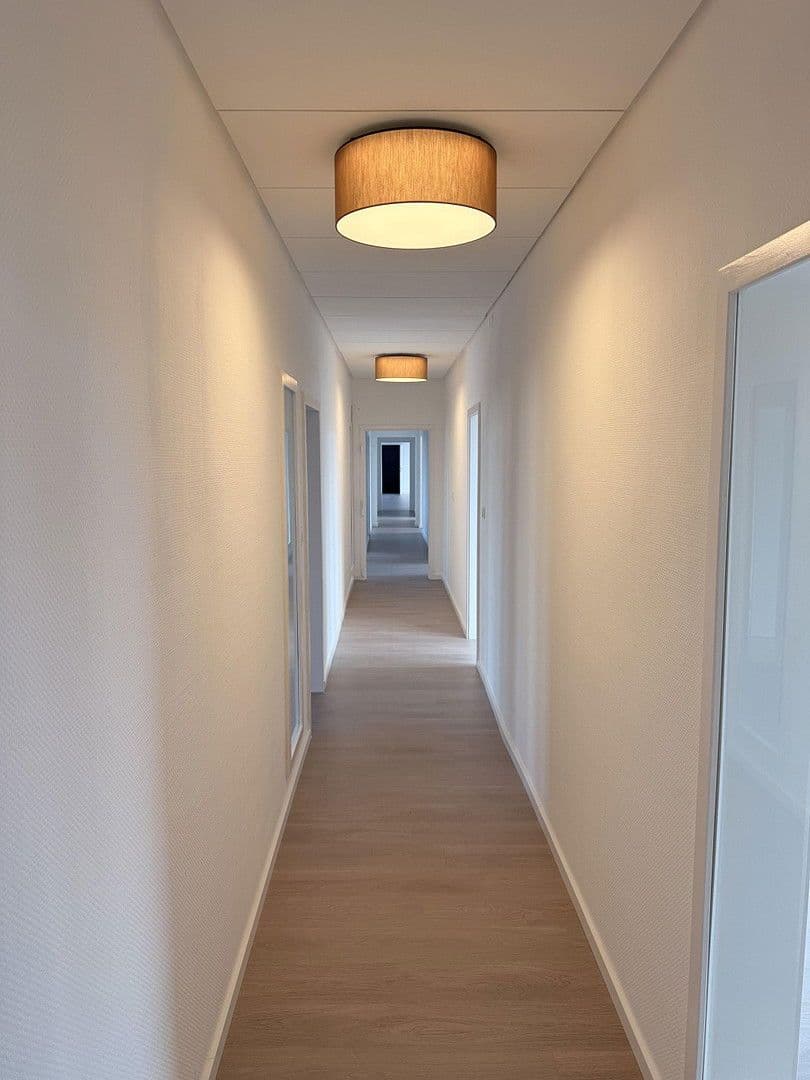 Prenájom kancelárie 462 m², Otto-Hahn-Straße 55, Bad Salzuflen, Severné Porýnie - Westfálsko Prenájom kancelárie 462 m², Otto-Hahn-Straße 55, Bad Salzuflen, Severné Porýnie - Westfálsko