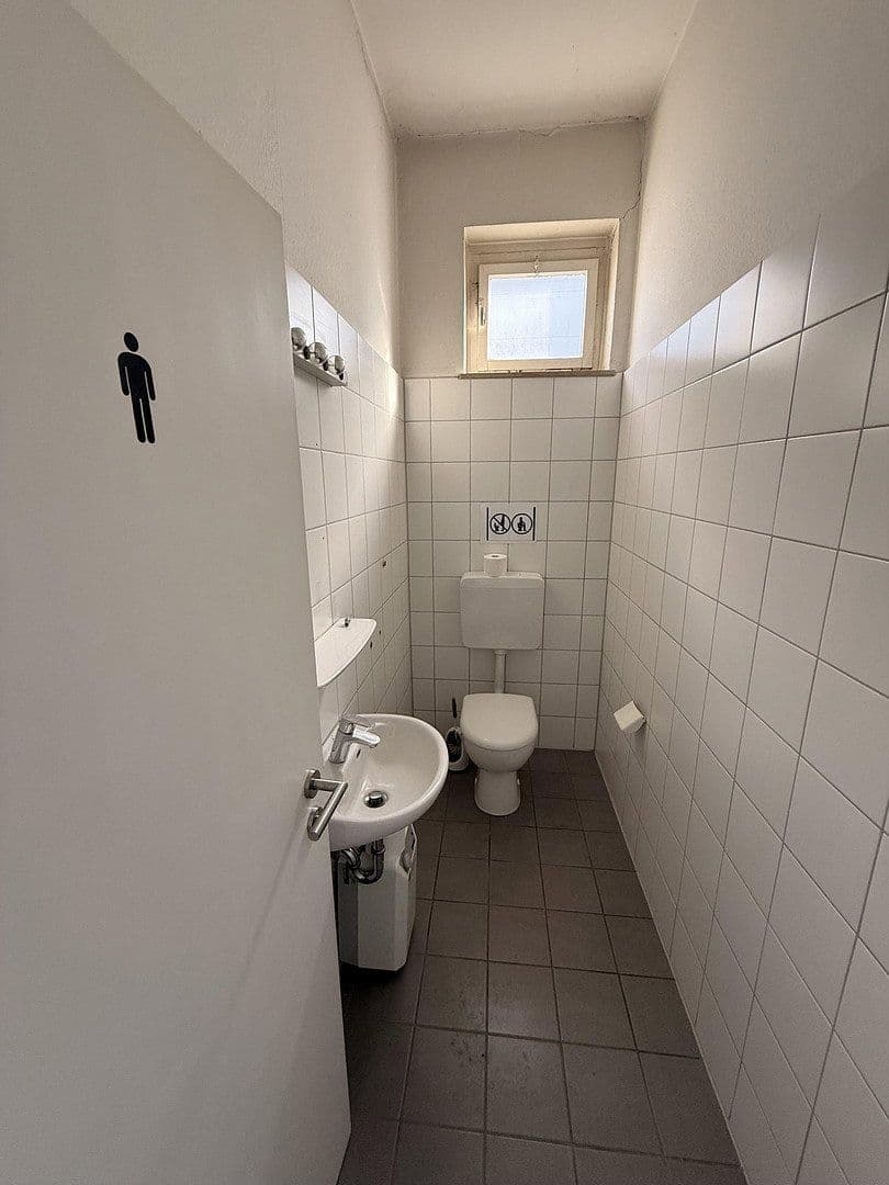 Prenájom kancelárie 462 m², Otto-Hahn-Straße 55, Bad Salzuflen, Severné Porýnie - Westfálsko Prenájom kancelárie 462 m², Otto-Hahn-Straße 55, Bad Salzuflen, Severné Porýnie - Westfálsko