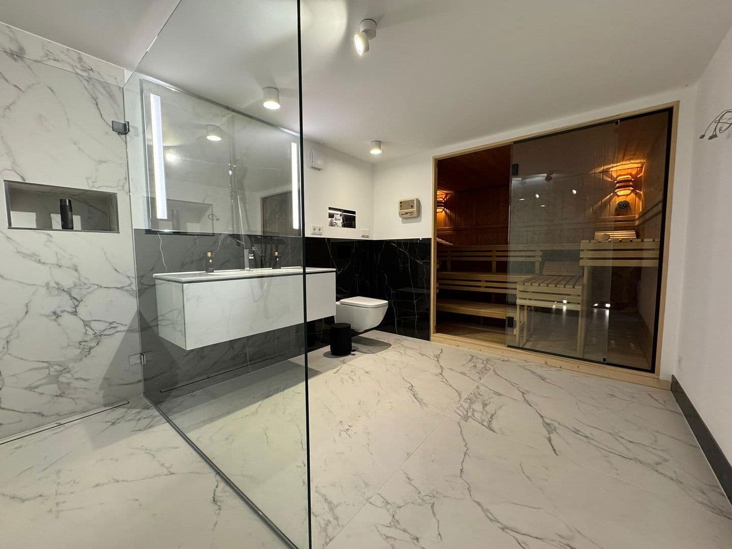 Predaj domu 181 m², pozemek 850 m², Hamburg, Hamburg Predaj domu 181 m², pozemek 850 m², Hamburg, Hamburg