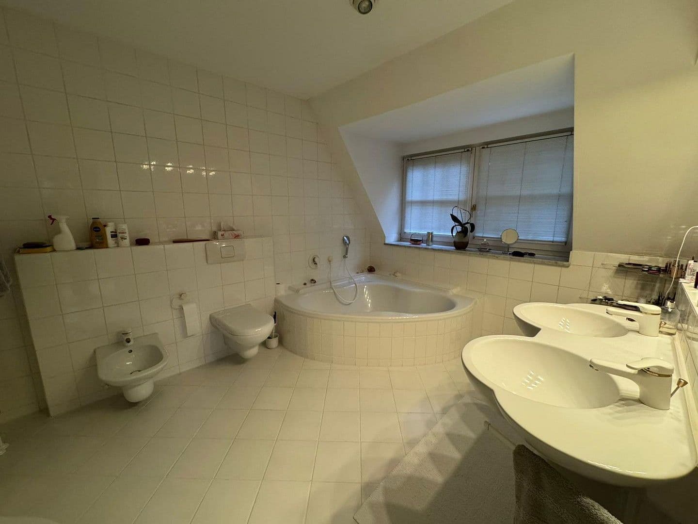 Predaj domu 181 m², pozemek 850 m², Hamburg, Hamburg Predaj domu 181 m², pozemek 850 m², Hamburg, Hamburg