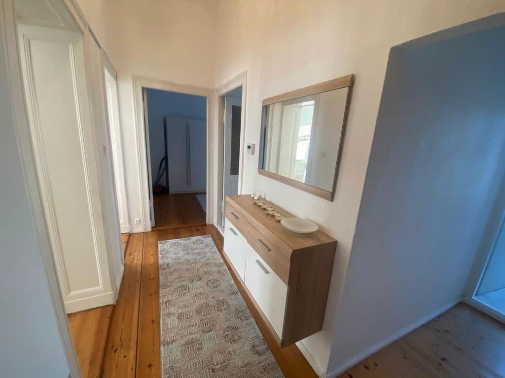 Prenájom bytu 3-izbový 90 m², Körnerstrasse 47, Berlin, Berlín Prenájom bytu 3-izbový 90 m², Körnerstrasse 47, Berlin, Berlín