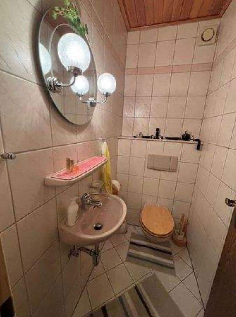 Prenájom bytu 4-izbový 88 m², Tegeler Plate 15, Bremen, Brémy Prenájom bytu 4-izbový 88 m², Tegeler Plate 15, Bremen, Brémy