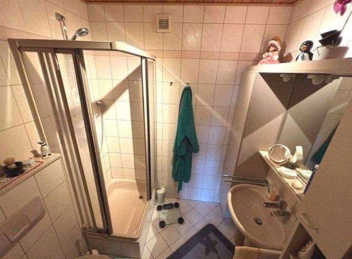 Prenájom bytu 4-izbový 88 m², Tegeler Plate 15, Bremen, Brémy Prenájom bytu 4-izbový 88 m², Tegeler Plate 15, Bremen, Brémy