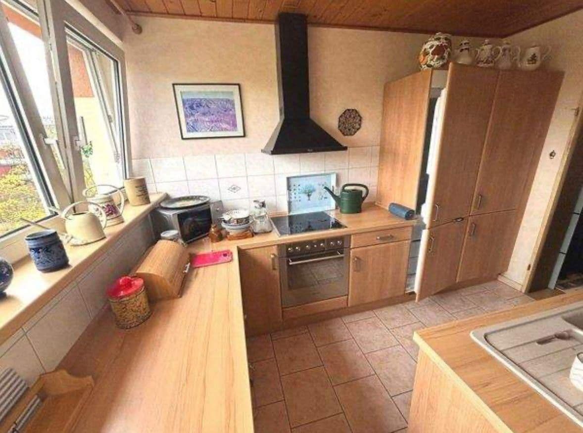 Prenájom bytu 4-izbový 88 m², Tegeler Plate 15, Bremen, Brémy Prenájom bytu 4-izbový 88 m², Tegeler Plate 15, Bremen, Brémy