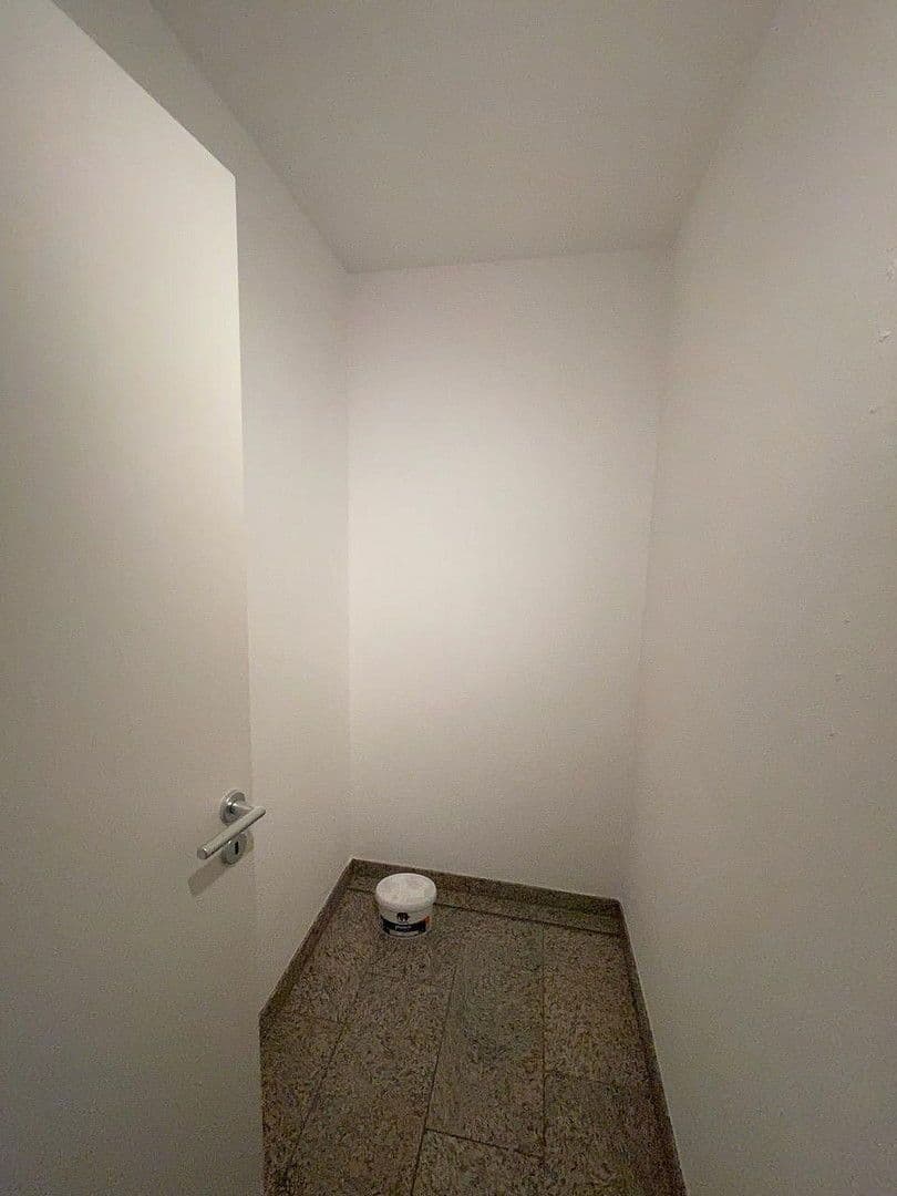 Prenájom bytu 3-izbový 108 m², Hattersheim am Main, Hesensko Prenájom bytu 3-izbový 108 m², Hattersheim am Main, Hesensko