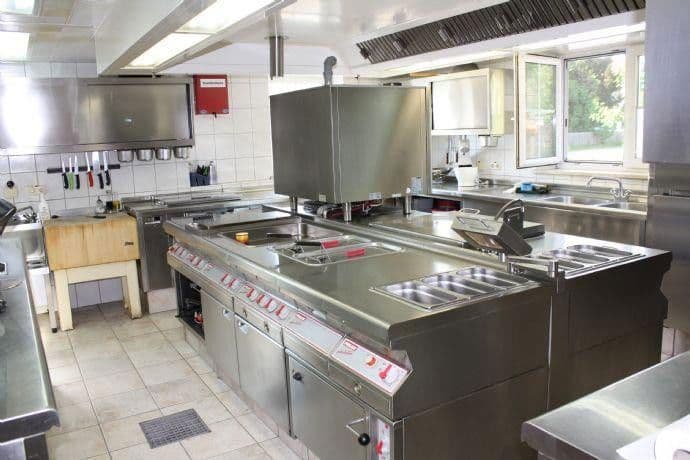 Predaj nebytového priestoru 2.115 m², Altdorf, Bavorsko Predaj nebytového priestoru 2.115 m², Altdorf, Bavorsko