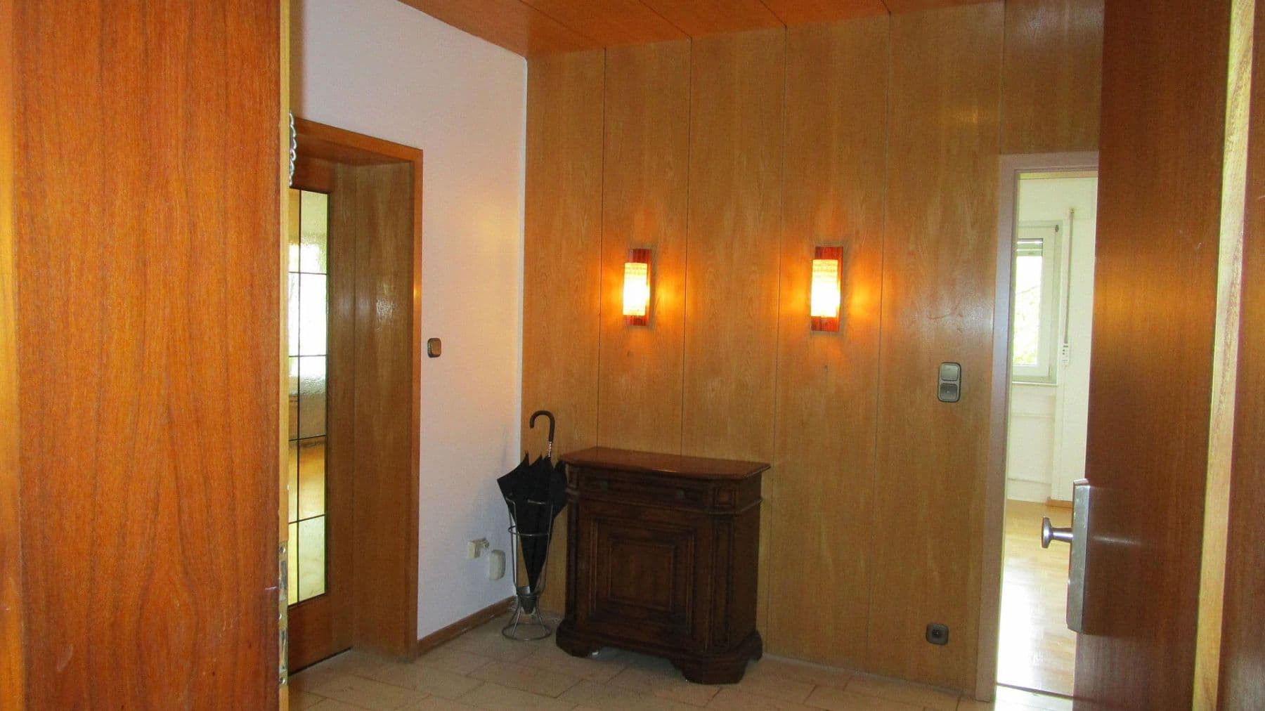 Prenájom bytu 5-izbový 140 m², Eschenweg, Koblenz, Porýnie-Falcko Prenájom bytu 5-izbový 140 m², Eschenweg, Koblenz, Porýnie-Falcko