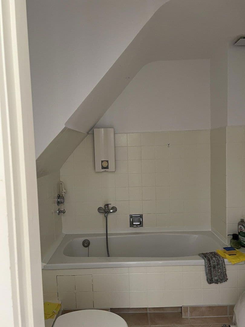 Prenájom bytu 3-izbový 81 m², Hamburg, Hamburg Prenájom bytu 3-izbový 81 m², Hamburg, Hamburg