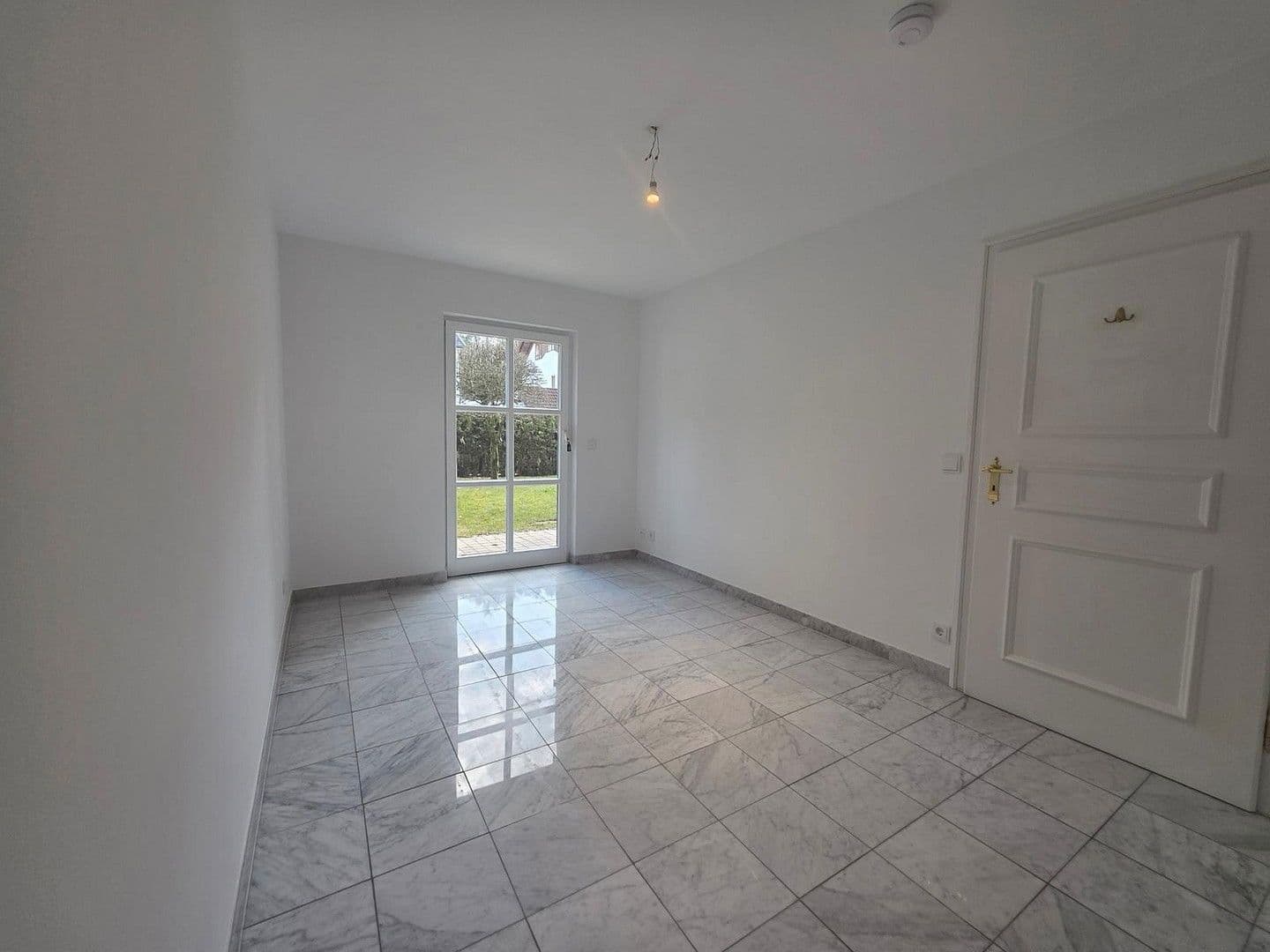 Predaj bytu 2-izbový 55 m², München, Bavorsko Predaj bytu 2-izbový 55 m², München, Bavorsko