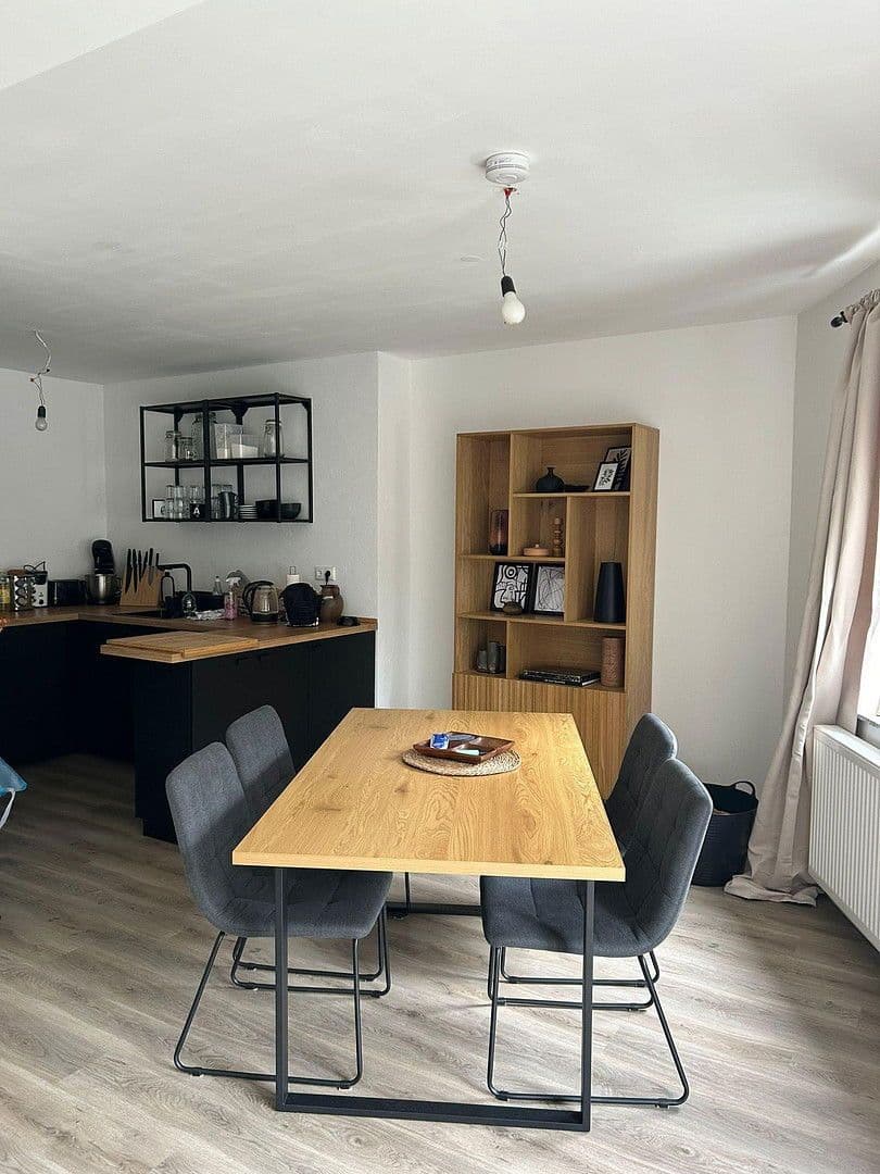 Predaj domu 370 m², pozemek 520 m², Breuberg, Hesensko Predaj domu 370 m², pozemek 520 m², Breuberg, Hesensko