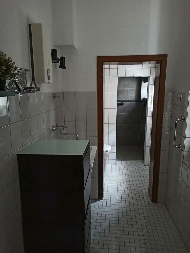 Prenájom bytu 2-izbový 56 m², Hermannstr 12, Neuss, Severné Porýnie - Westfálsko Prenájom bytu 2-izbový 56 m², Hermannstr 12, Neuss, Severné Porýnie - Westfálsko