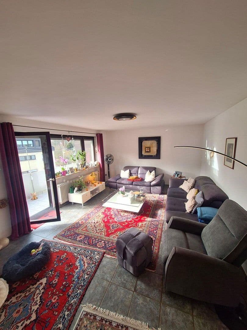 Predaj bytu 3-izbový 94 m², Saarbrücken, Sársko Predaj bytu 3-izbový 94 m², Saarbrücken, Sársko